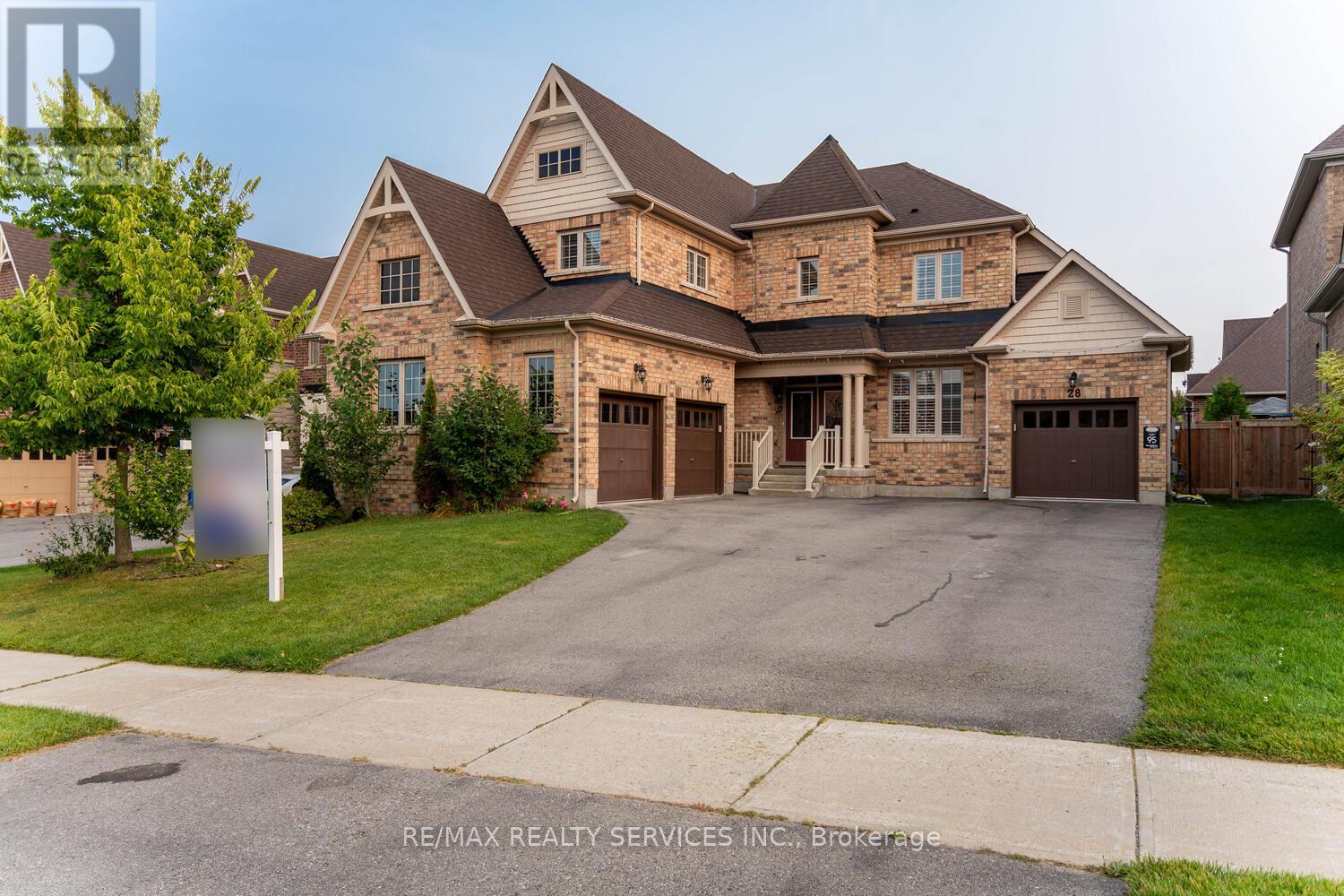 Property at 28 STONEGATE AVENUE image 3