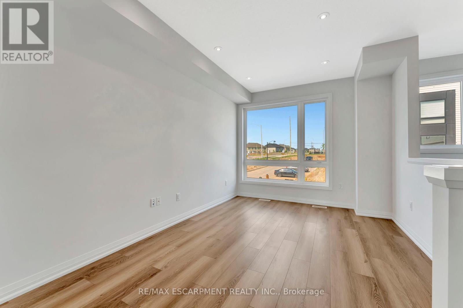 Property at 90 - 55 TOM BROWN DRIVE image 5