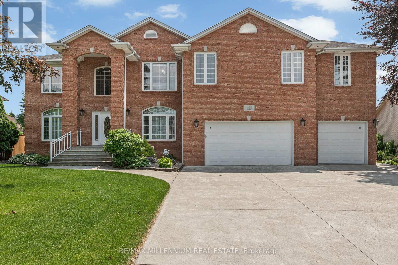 449 CHAMBERS DRIVE, Windsor, Ontario