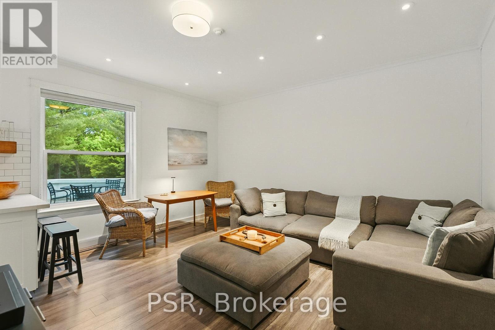 118 - 12 Bigwin Island, Lake Of Bays (Franklin), Ontario  P0B 1A0 - Photo 2 - X12220333