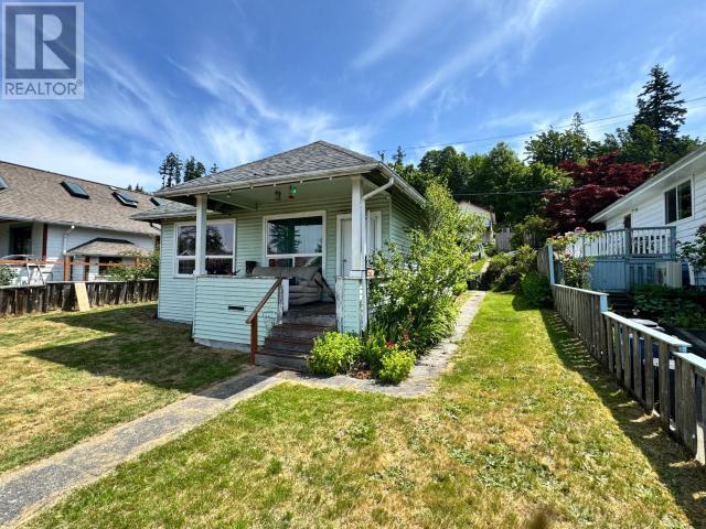 Property at 5742 MAPLE AVE image 1