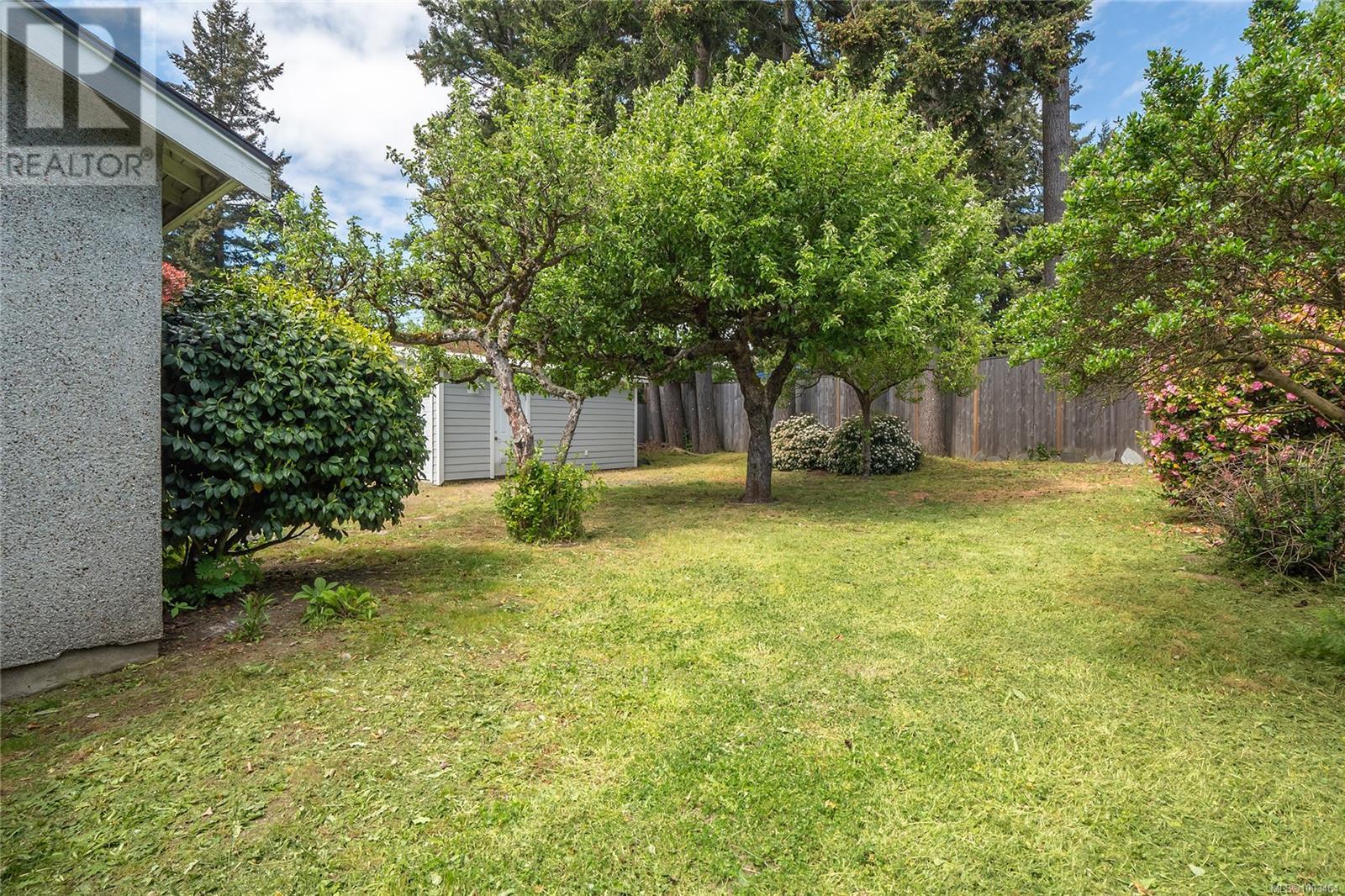 Property at 2628 Sooke Rd image 5