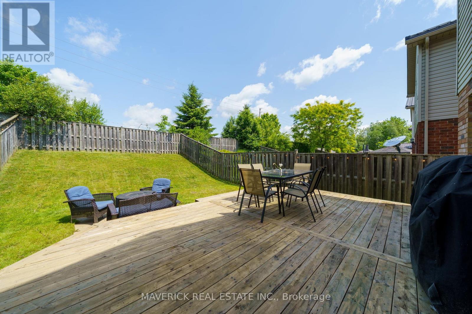 927 Bradshaw Crescent, London North, Ontario  N5X 0B6 - Photo 25 - X12213332