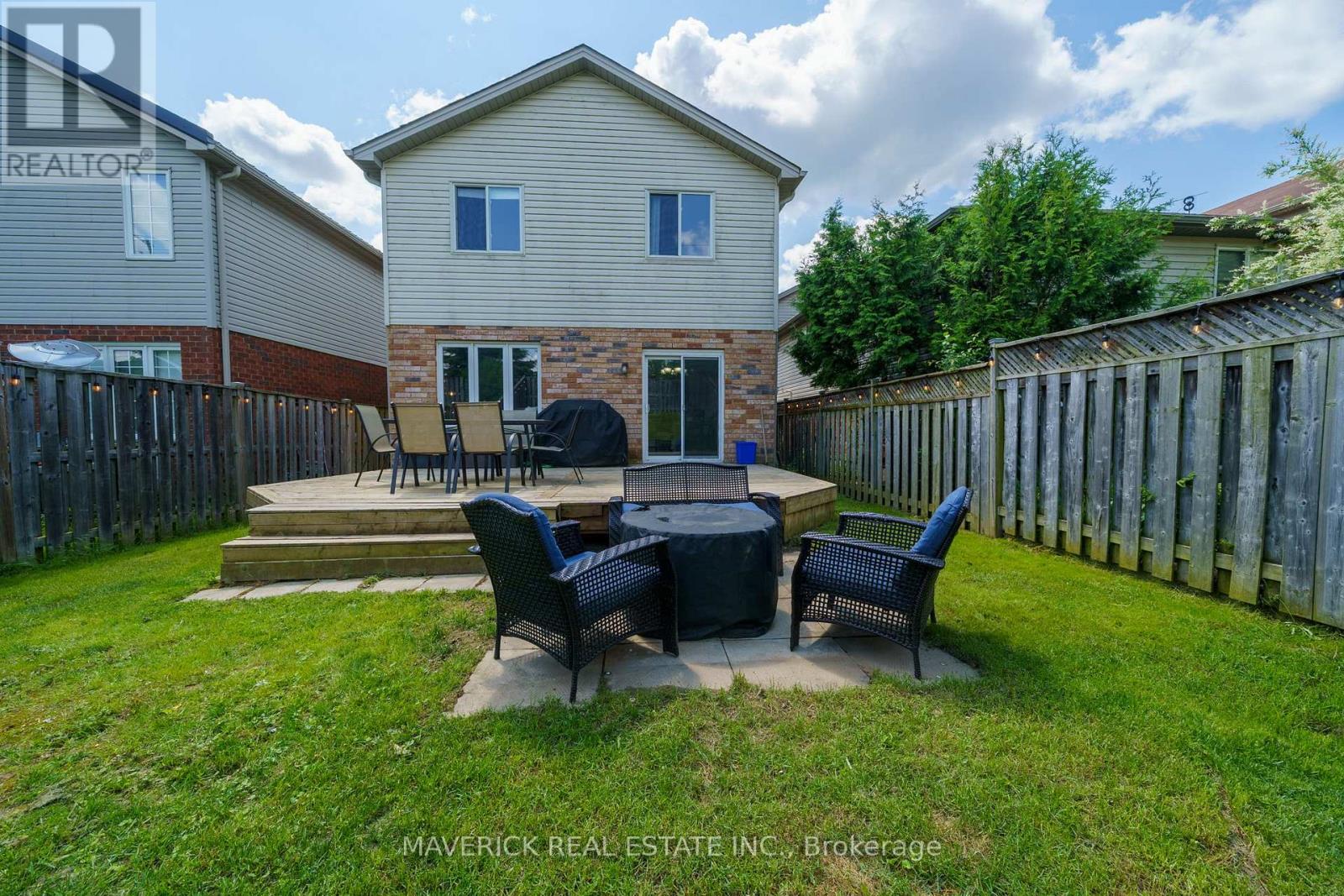 927 Bradshaw Crescent, London North, Ontario  N5X 0B6 - Photo 26 - X12213332