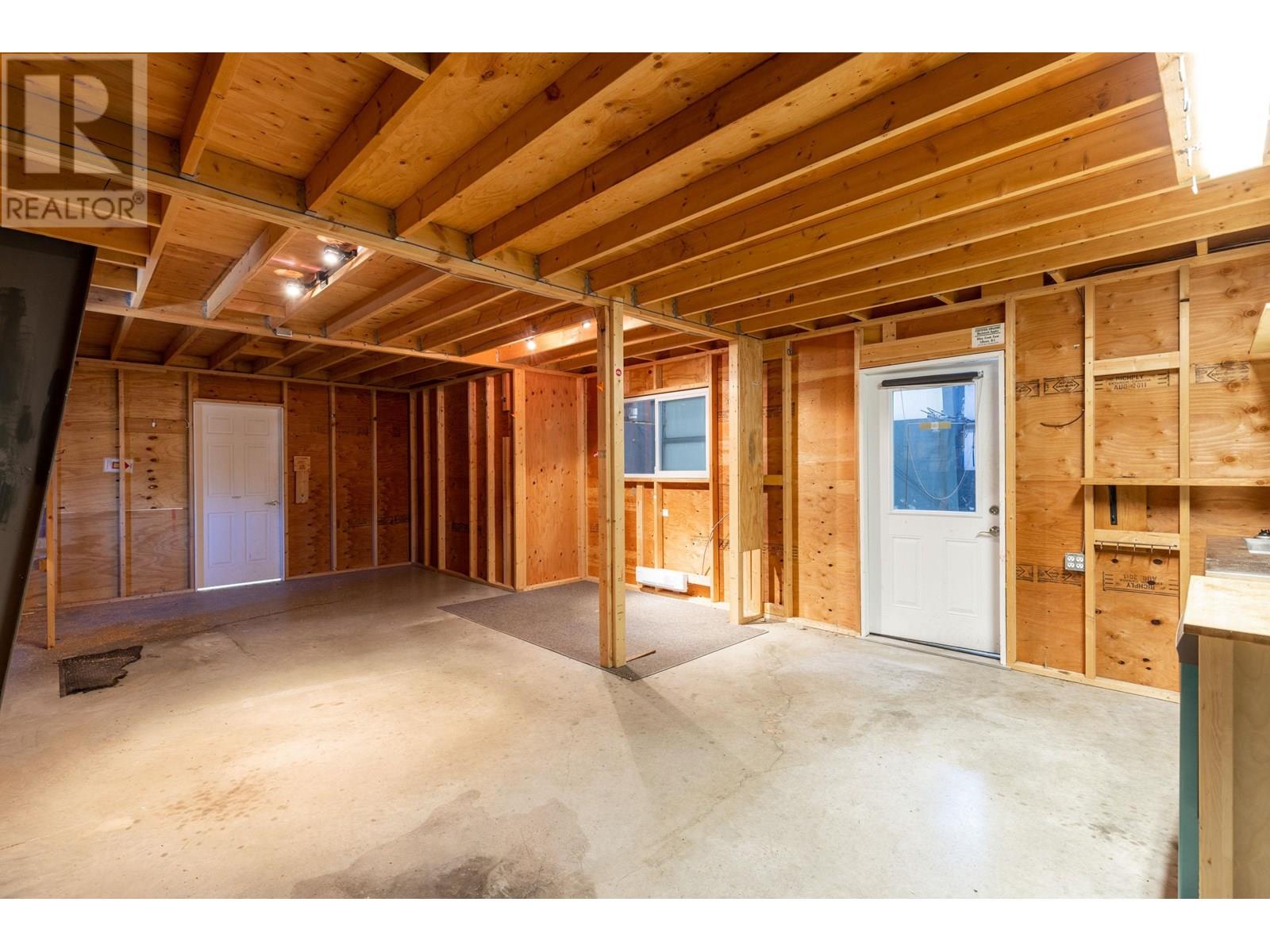 1954 VENTURE PLACE, pemberton, British Columbia V0N2L0