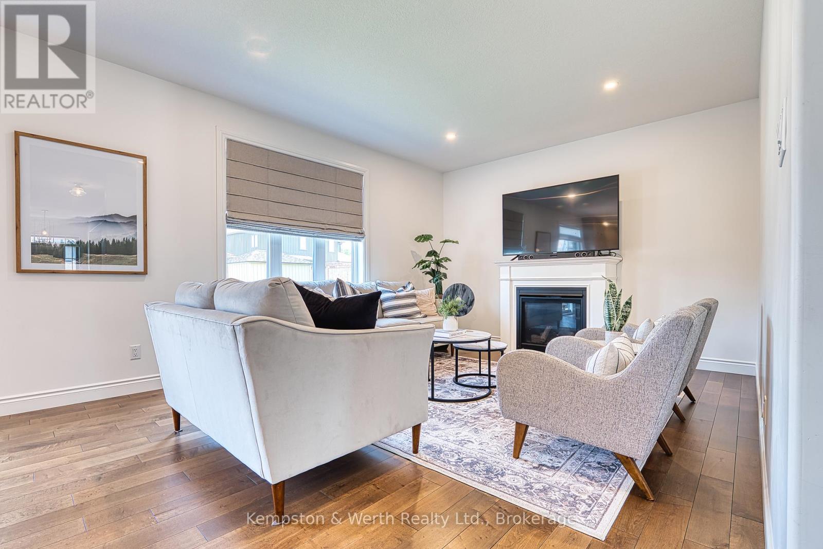 71 Forbes Crescent, North Perth, Ontario  N4W 0B8 - Photo 12 - X12220339