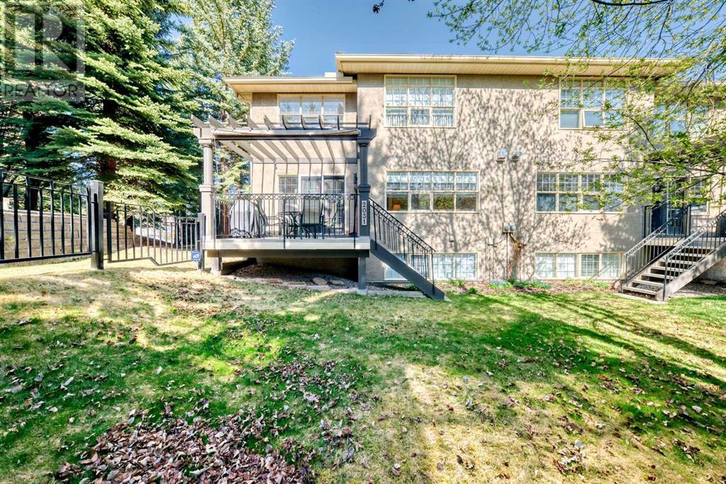 Property at 2031 Palermo Way SW image 2