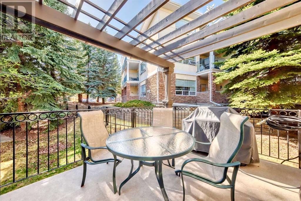 Property at 2031 Palermo Way SW image 4