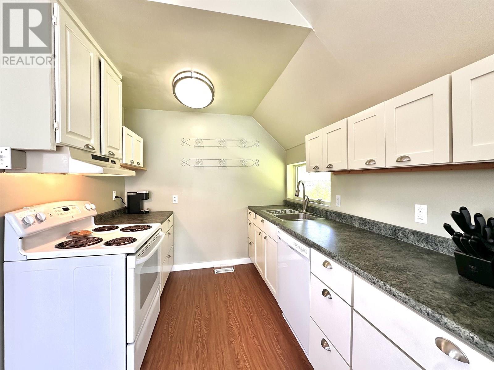 2605 First Avenue, Terrace, British Columbia  V8G 0G2 - Photo 4 - R3004766