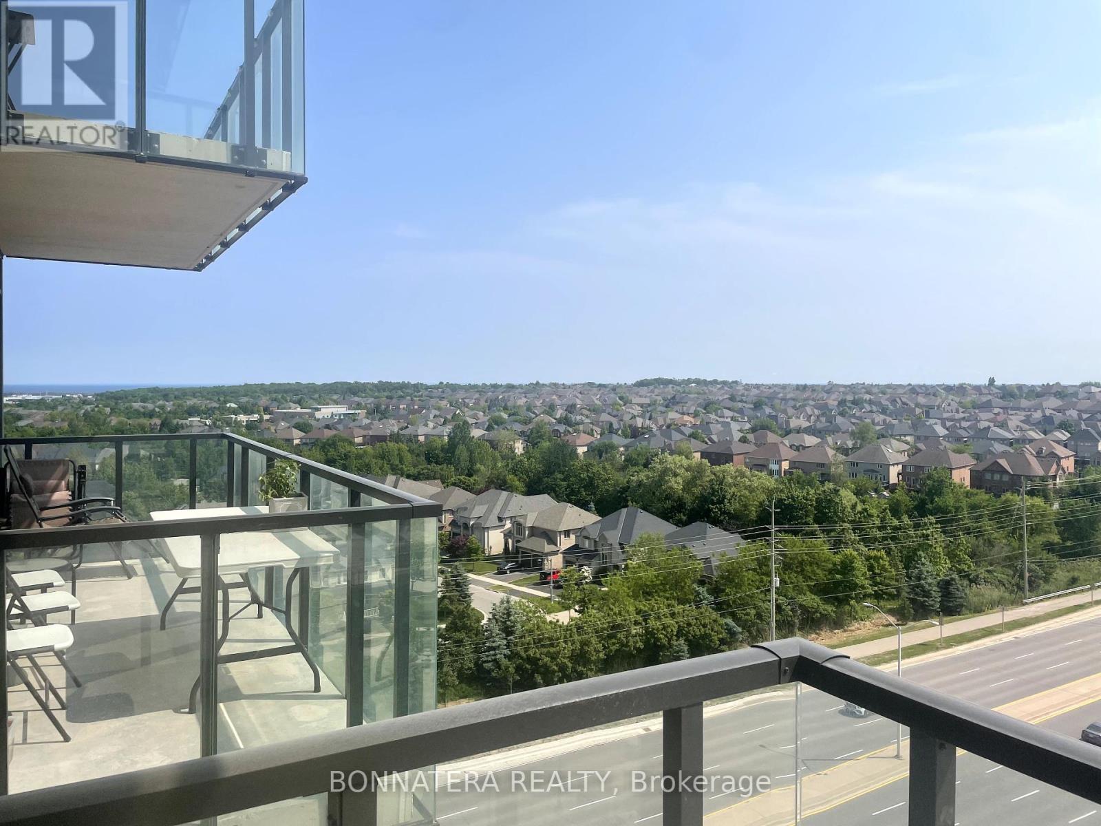 907 - 3006 William Cutmore Boulevard, Oakville, Ontario  L6H 8A4 - Photo 8 - W12218647