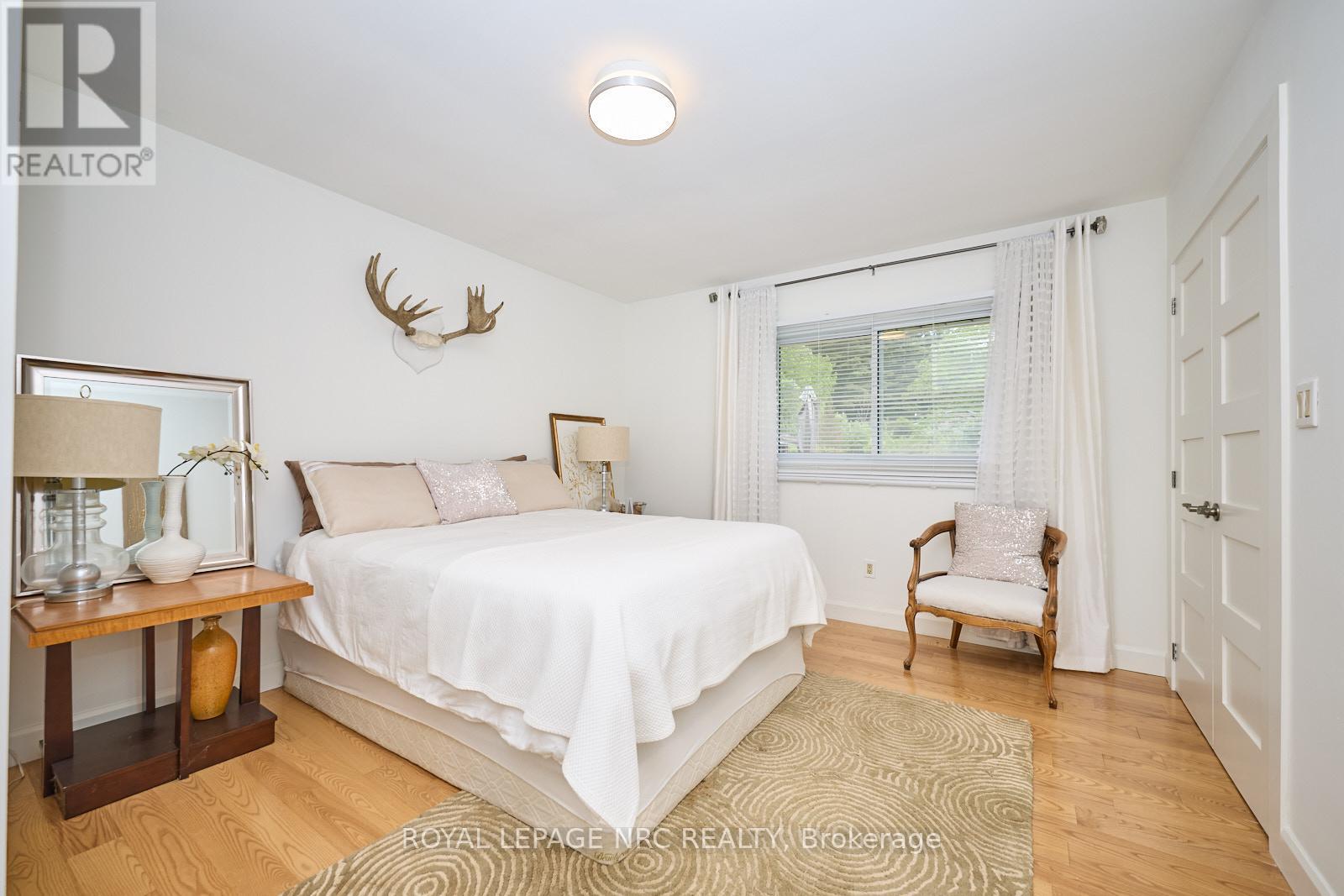 2834 Mcsherry Lane, Pelham (Fonthill), Ontario  L0S 1E6 - Photo 42 - X12217614