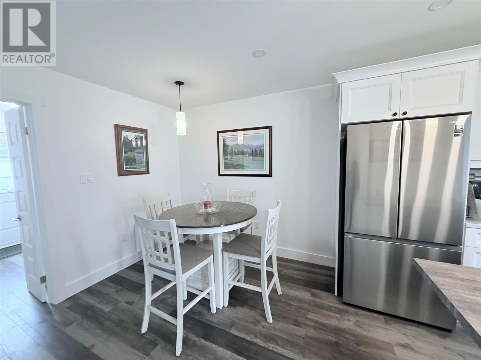 Property at 42 Murdoch Drive image 4