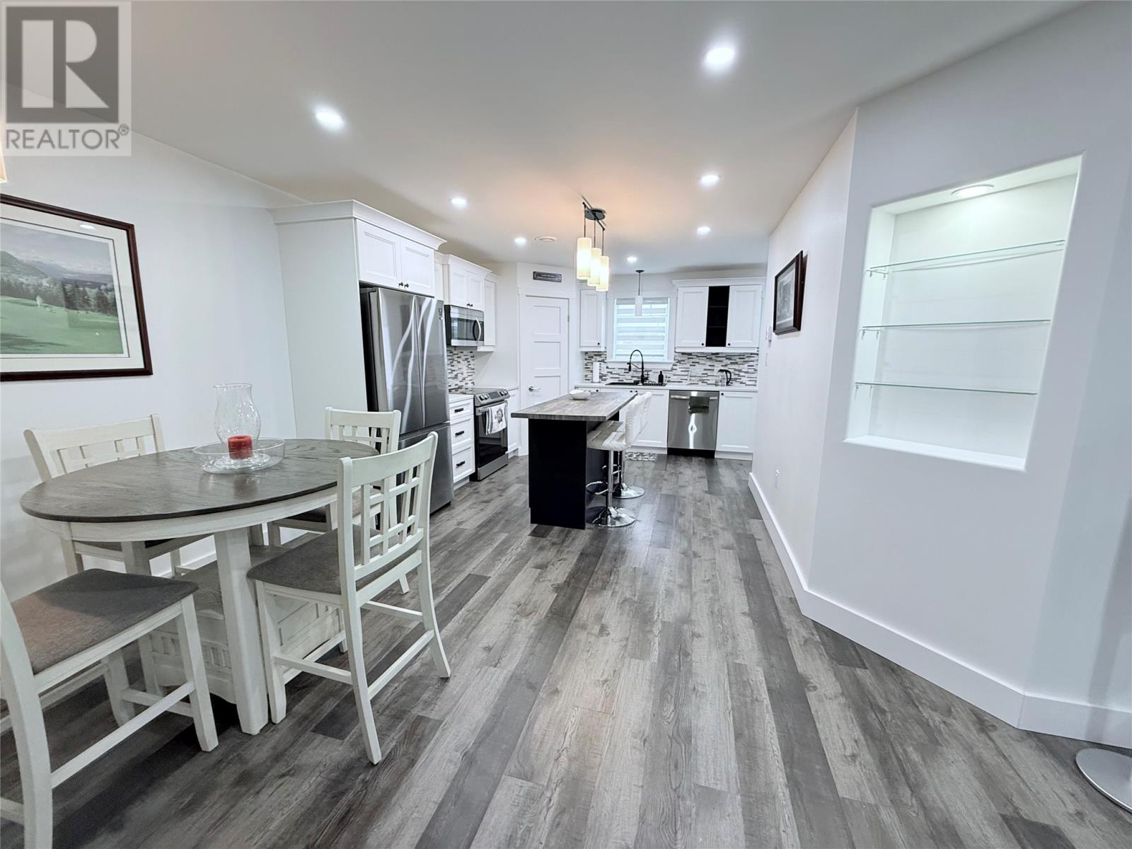 Property at 42 Murdoch Drive image 5