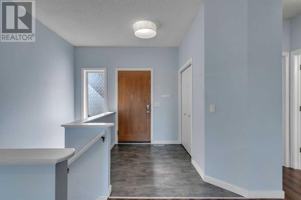 Property at 86 Harvest Creek Close NE image 4