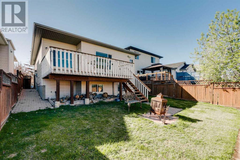 Property at 86 Harvest Creek Close NE image 2
