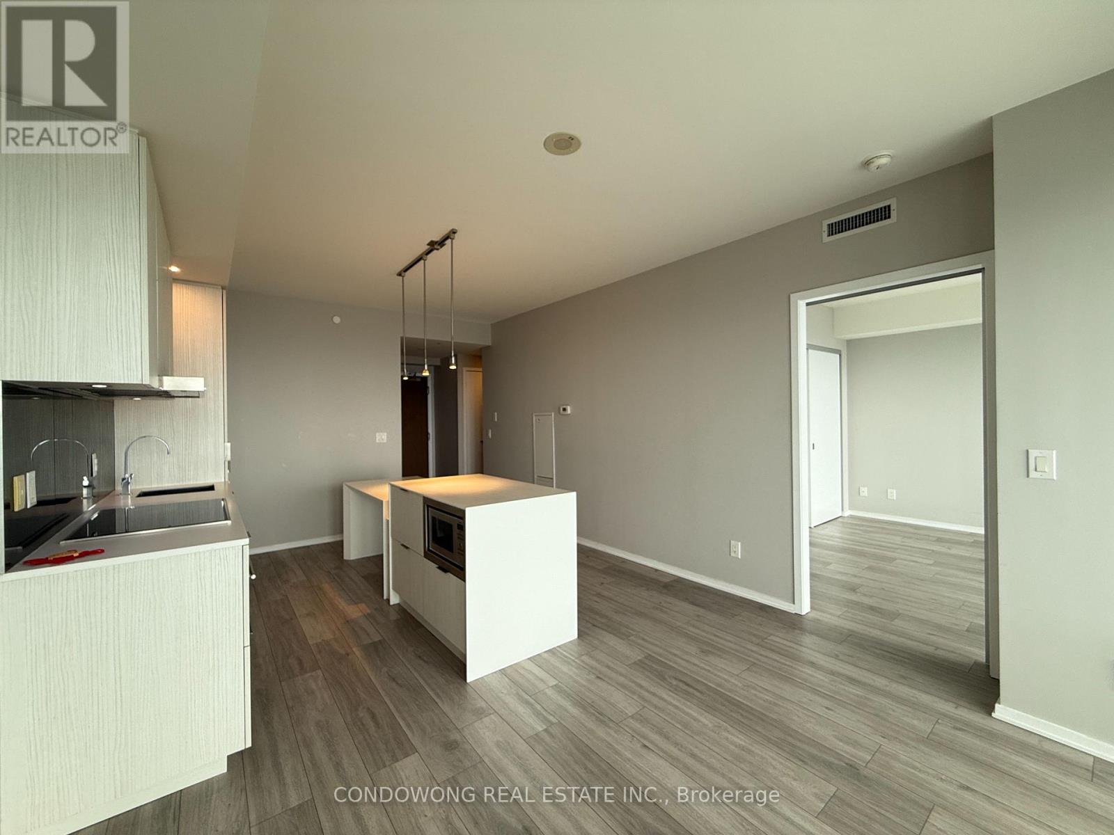6605 - 1 BLOOR STREET E, Toronto, Ontario