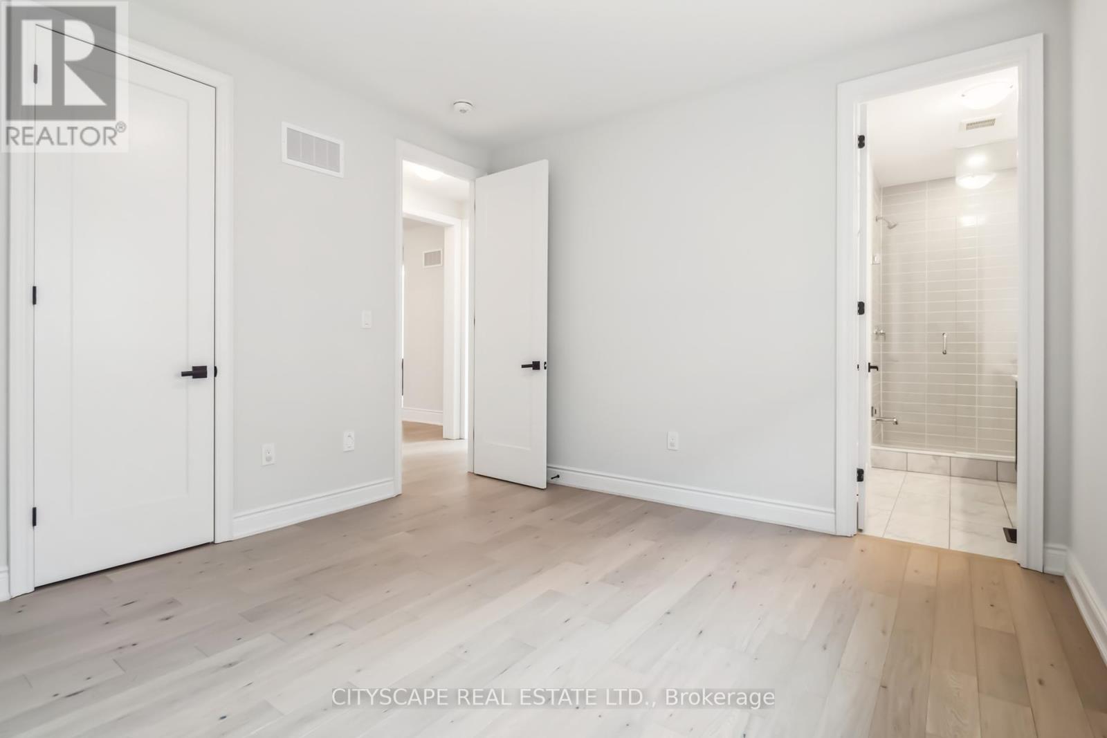 1268 Meadowside Path, Oakville, Ontario  L6M 5M9 - Photo 38 - W12218612