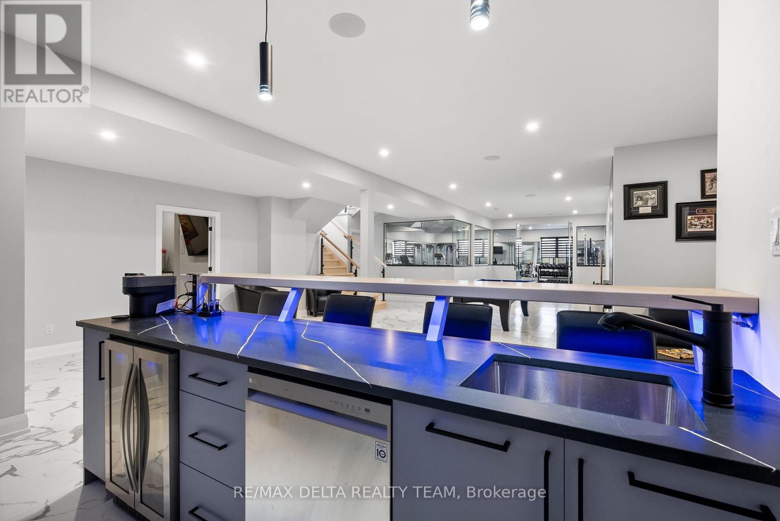 663 Ballycastle Crescent, Ottawa, Ontario  K1X 0A3 - Photo 42 - X12098036