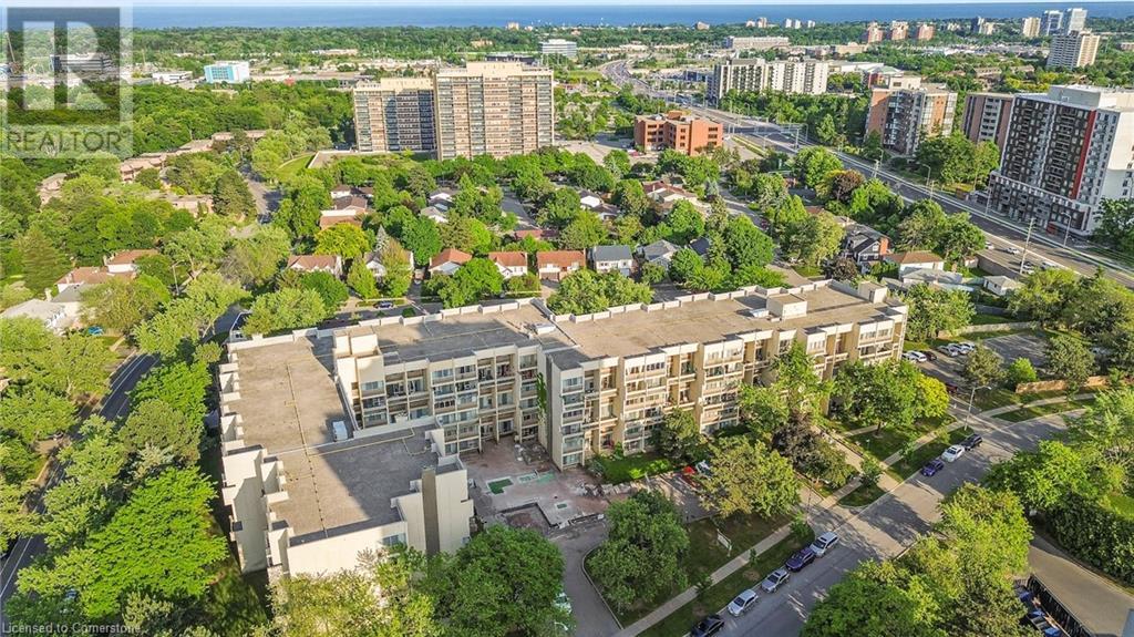 Property at 1300 MARLBOROUGH Court Unit# 523 image 3