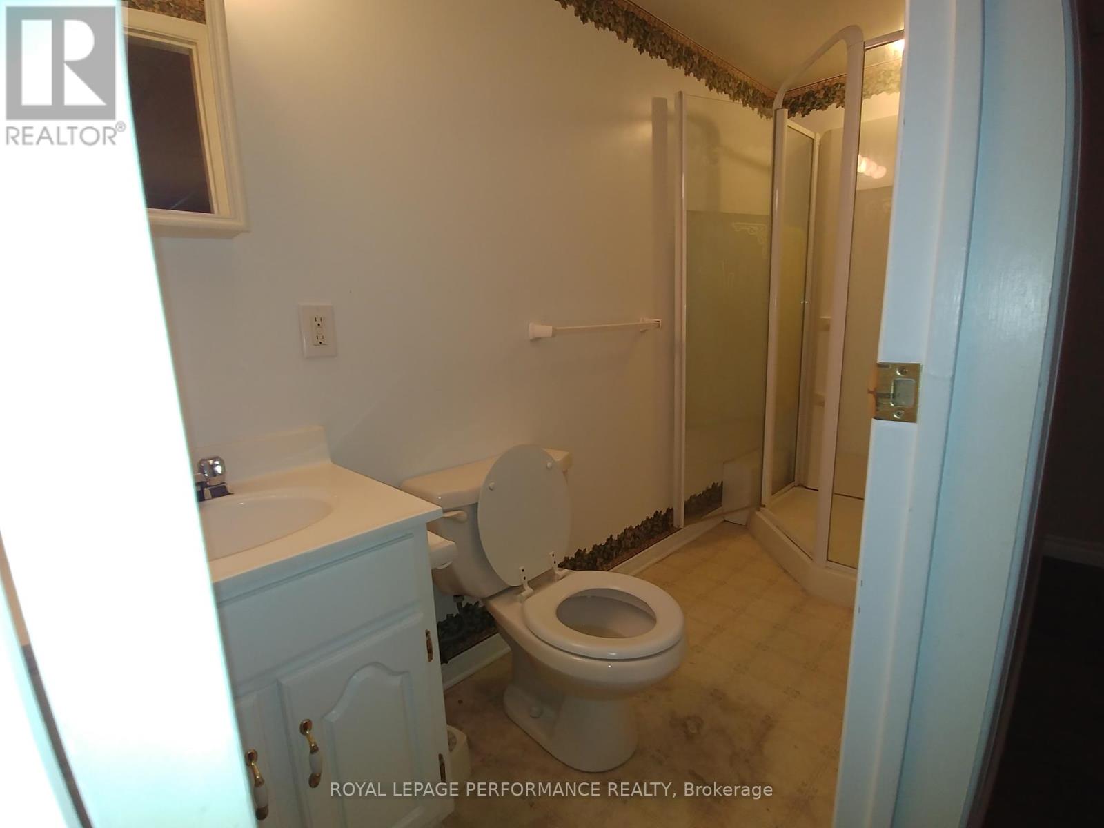 63 - 2063 Jasmine Crescent, Ottawa, Ontario  K1J 7W2 - Photo 19 - X12220428