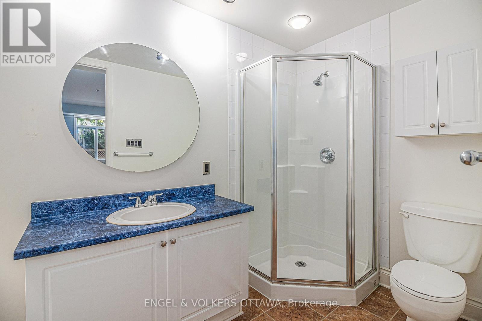 104 - 400 Mcleod Street, Ottawa, Ontario  K2P 1A6 - Photo 12 - X12220447