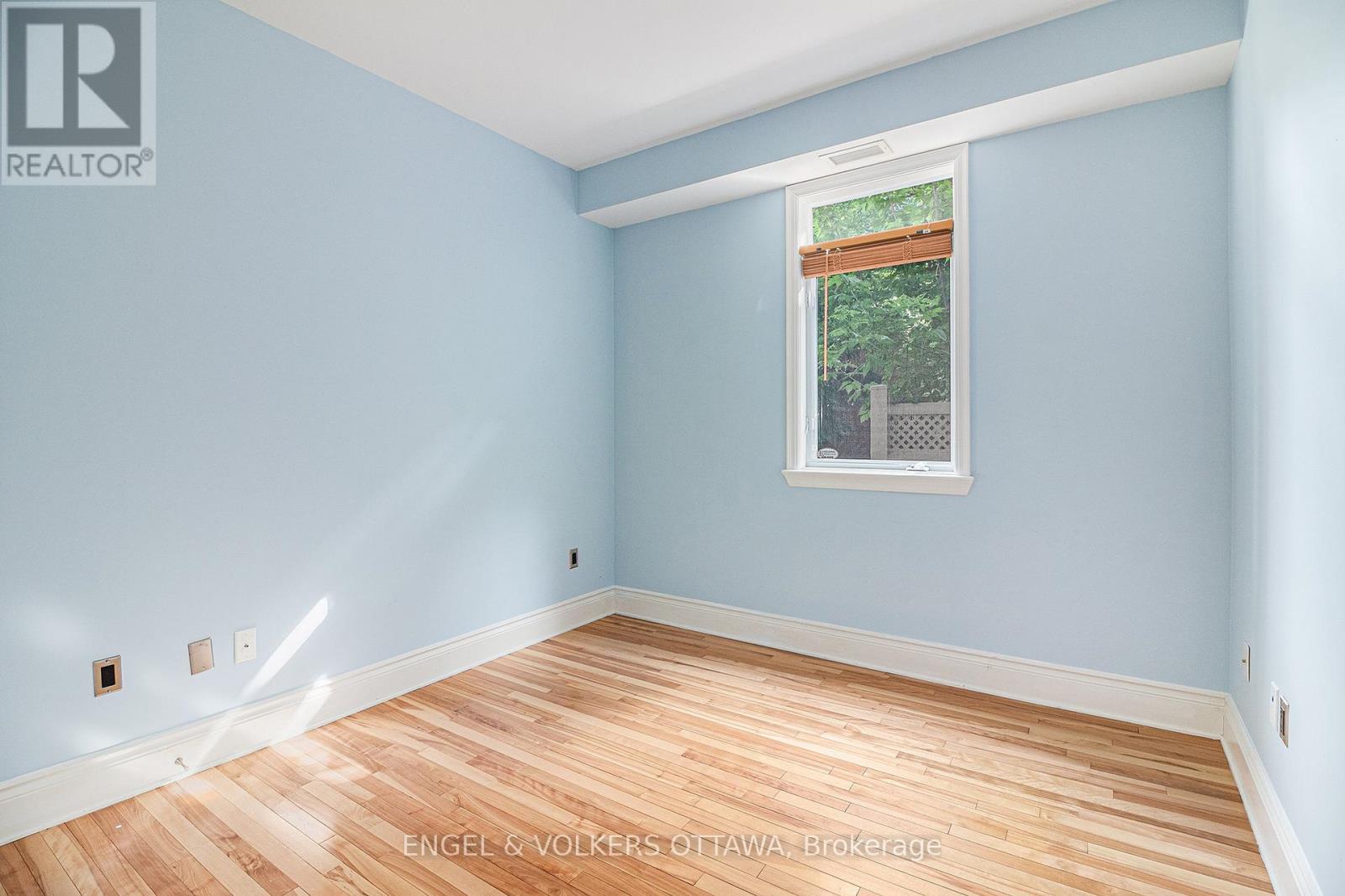 104 - 400 Mcleod Street, Ottawa, Ontario  K2P 1A6 - Photo 14 - X12220447
