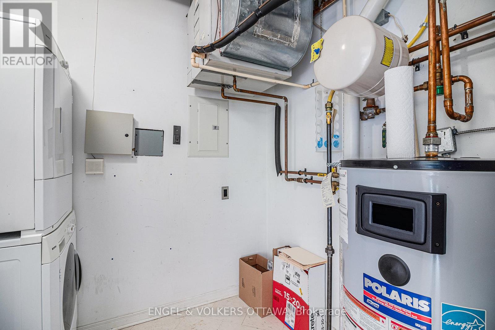 104 - 400 Mcleod Street, Ottawa, Ontario  K2P 1A6 - Photo 17 - X12220447