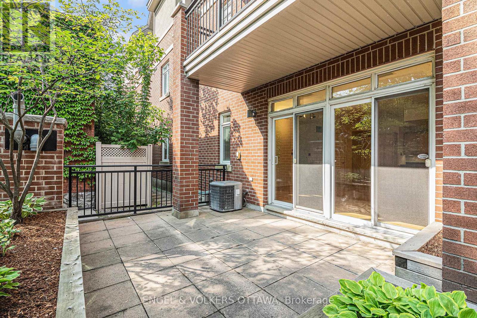 104 - 400 Mcleod Street, Ottawa, Ontario  K2P 1A6 - Photo 19 - X12220447