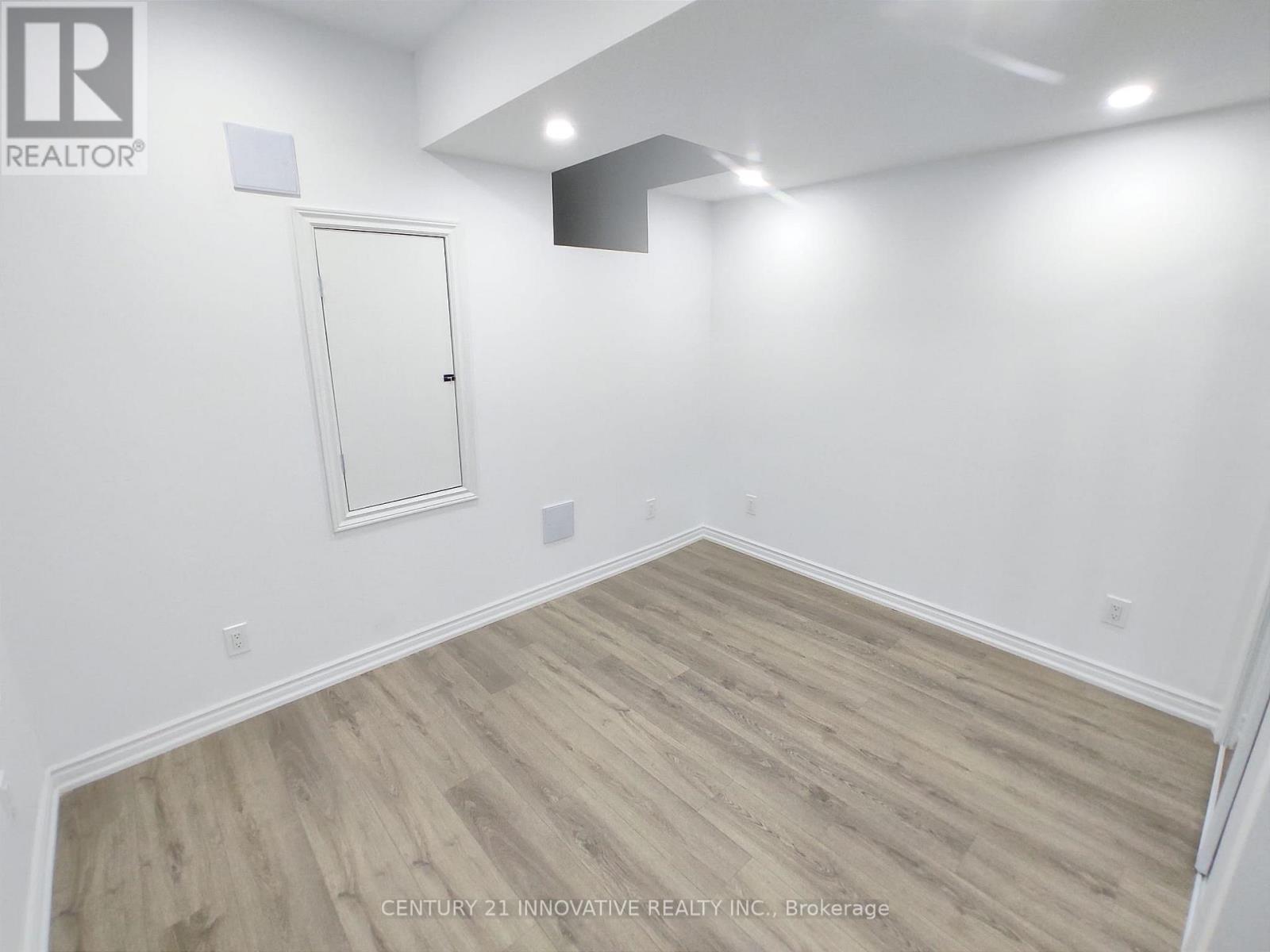 613 Dufferin Street, Toronto, Ontario  M6K 2B1 - Photo 13 - C12220343