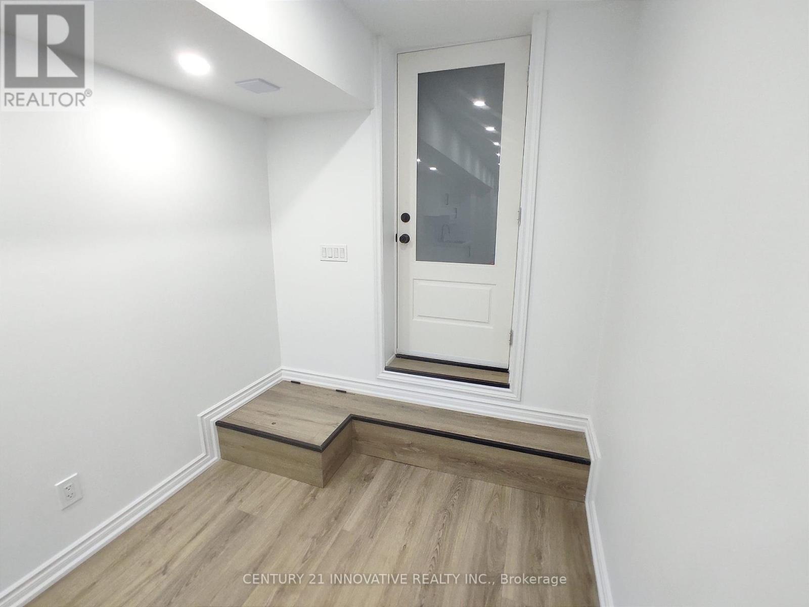 613 Dufferin Street, Toronto, Ontario  M6K 2B1 - Photo 20 - C12220343