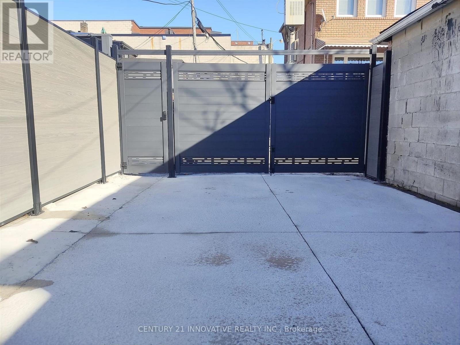 613 Dufferin Street, Toronto, Ontario  M6K 2B1 - Photo 23 - C12220343