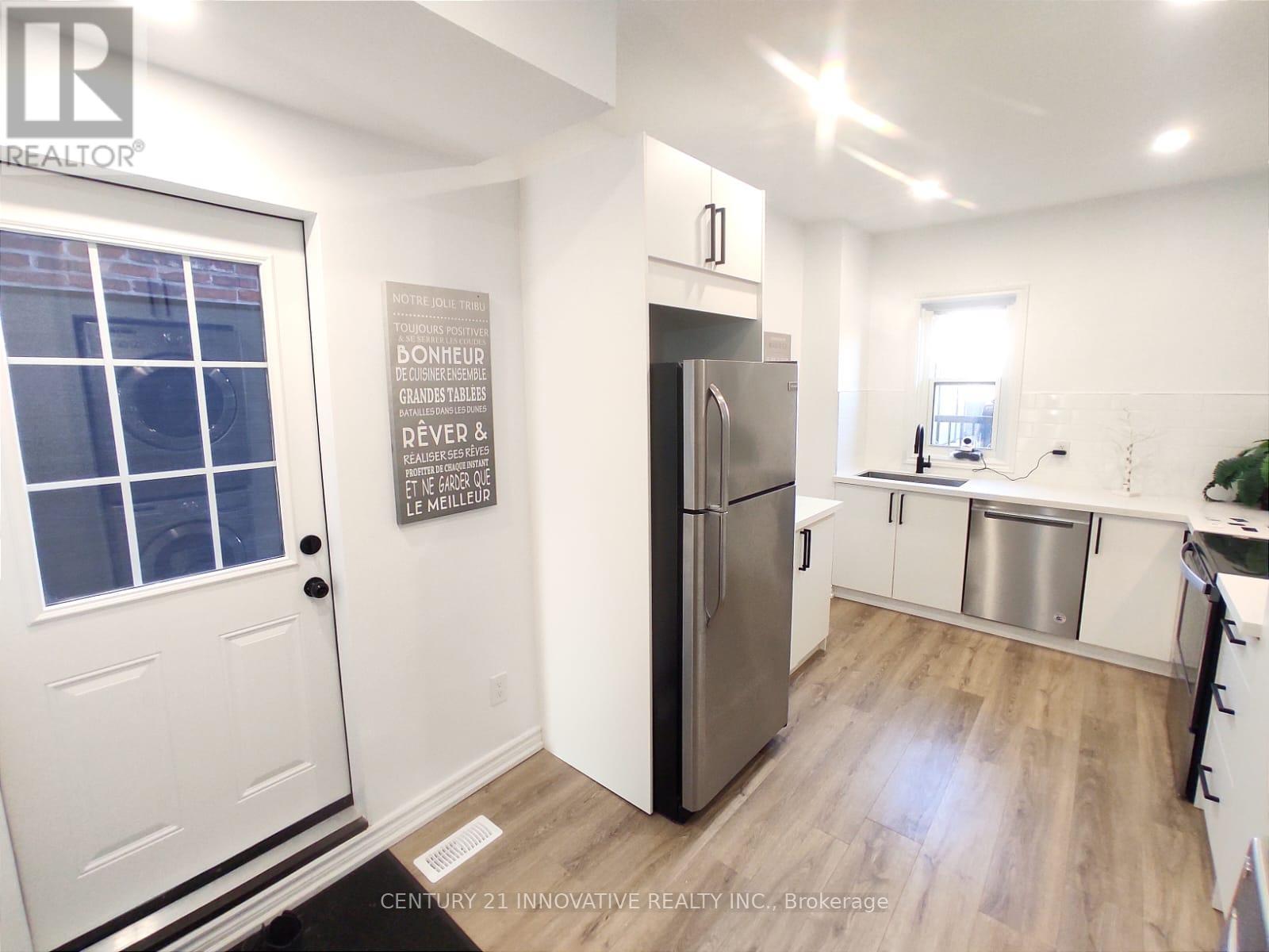 613 Dufferin Street, Toronto, Ontario  M6K 2B1 - Photo 9 - C12220343