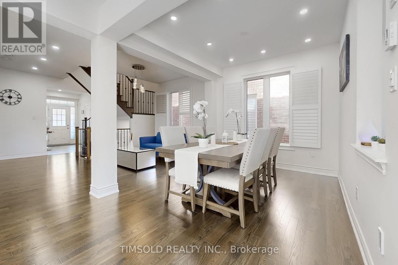 807 Langford Boulevard, Bradford West Gwillimbury, Ontario  L3Z 0K2 - Photo 12 - N12220348