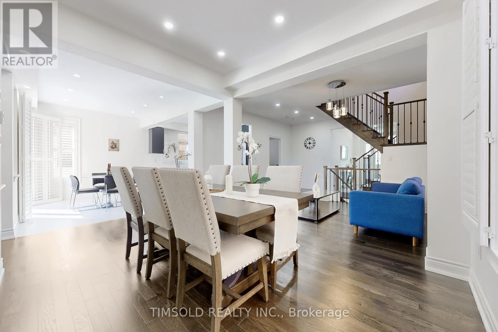 807 Langford Boulevard, Bradford West Gwillimbury, Ontario  L3Z 0K2 - Photo 13 - N12220348