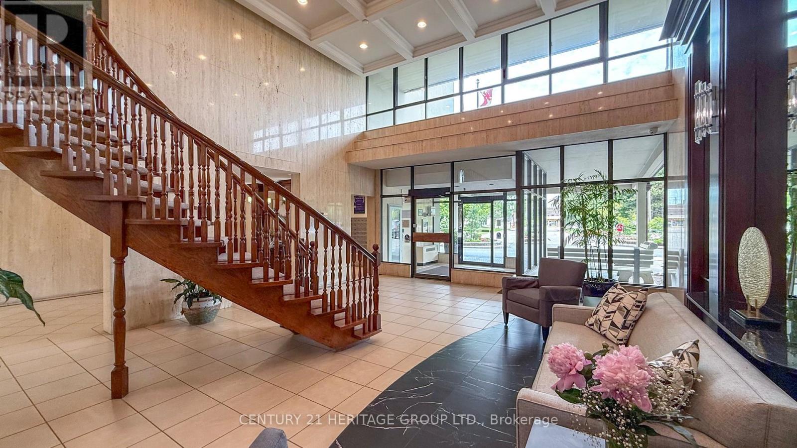 1212 - 8111 Yonge Street, Markham (Royal Orchard), Ontario L3T 4V9 - Photo 4 - N12220406