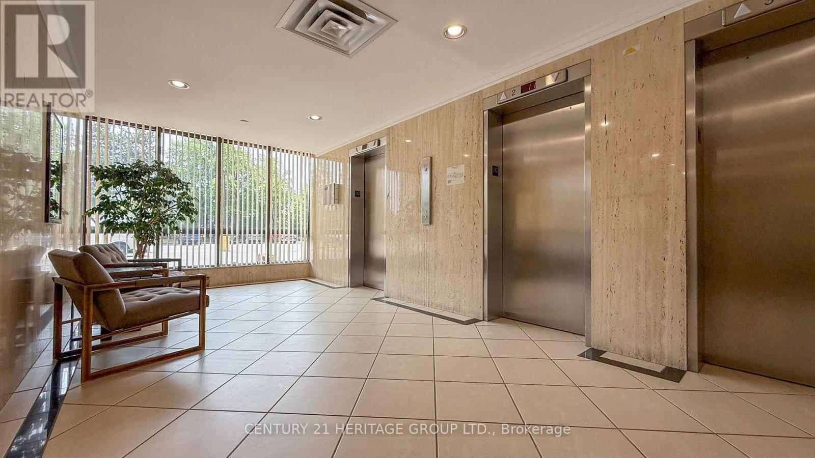 1212 - 8111 Yonge Street, Markham (Royal Orchard), Ontario L3T 4V9 - Photo 7 - N12220406