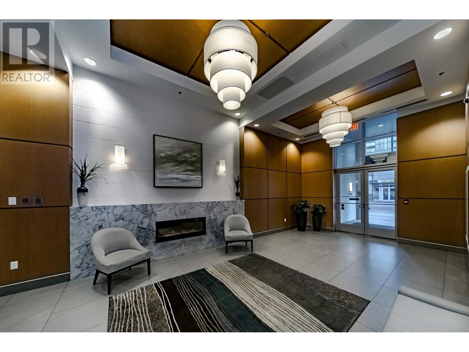 Property at 1008 3007 GLEN DRIVE image 3