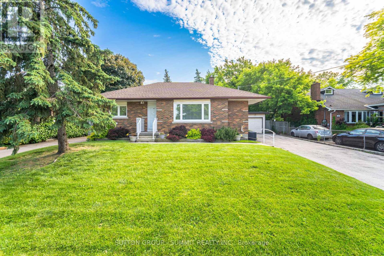18 JOYMAR DRIVE, Mississauga, Ontario