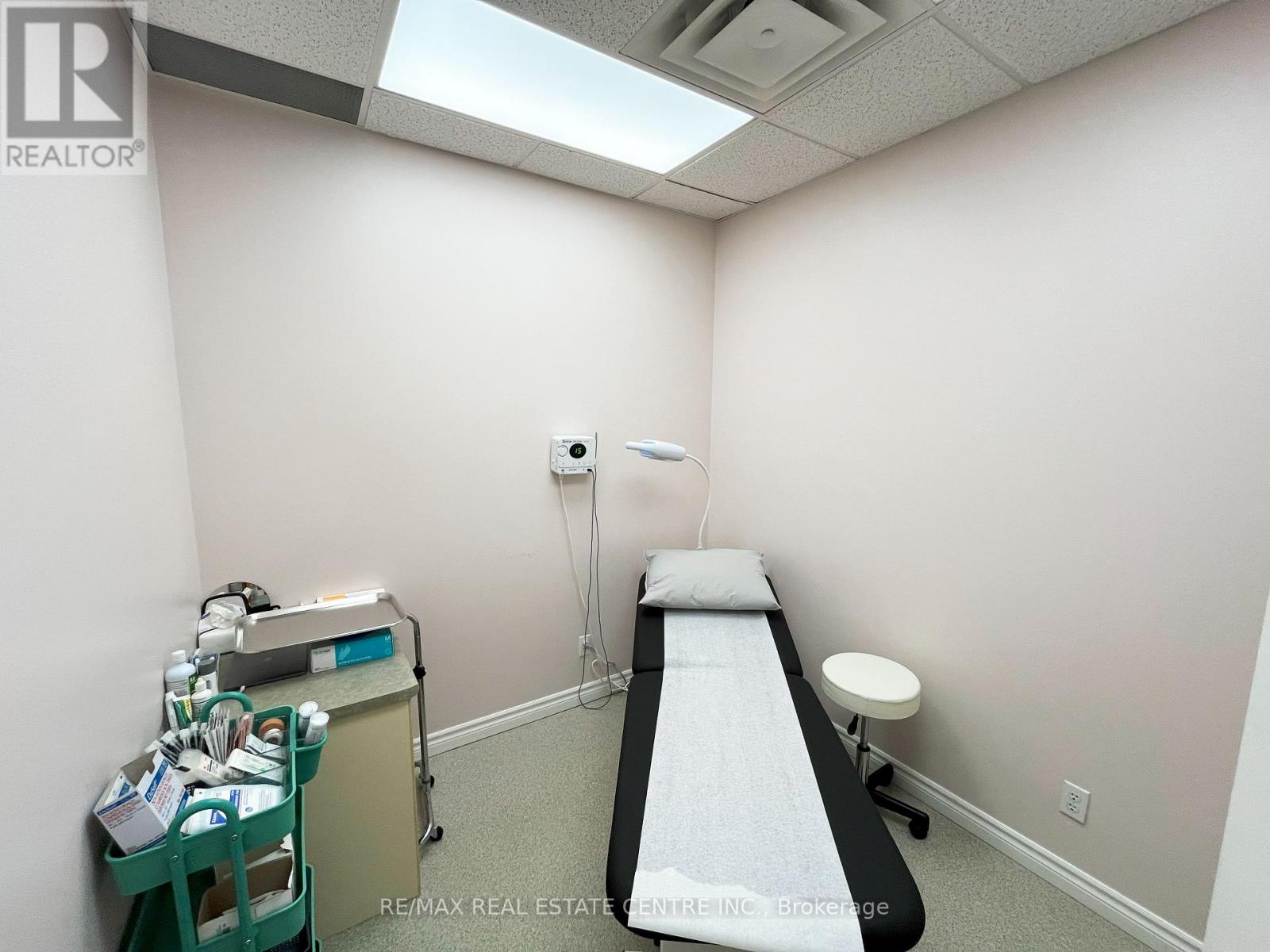 102 - 311 Commercial Street, Milton, Ontario  L9T 3Z9 - Photo 13 - W12220367