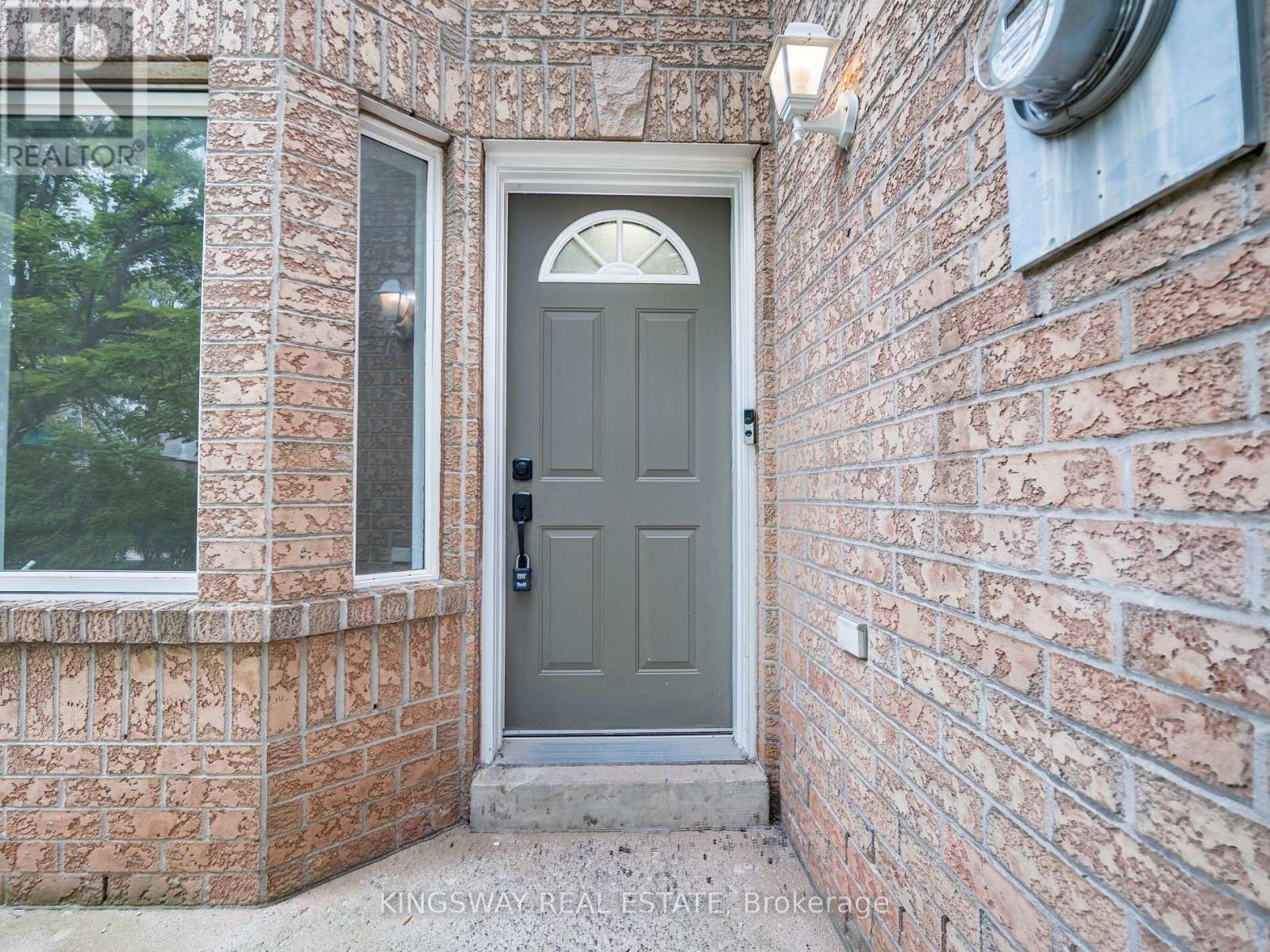 Property at 69 - 1240 WESTVIEW TERRACE image 3