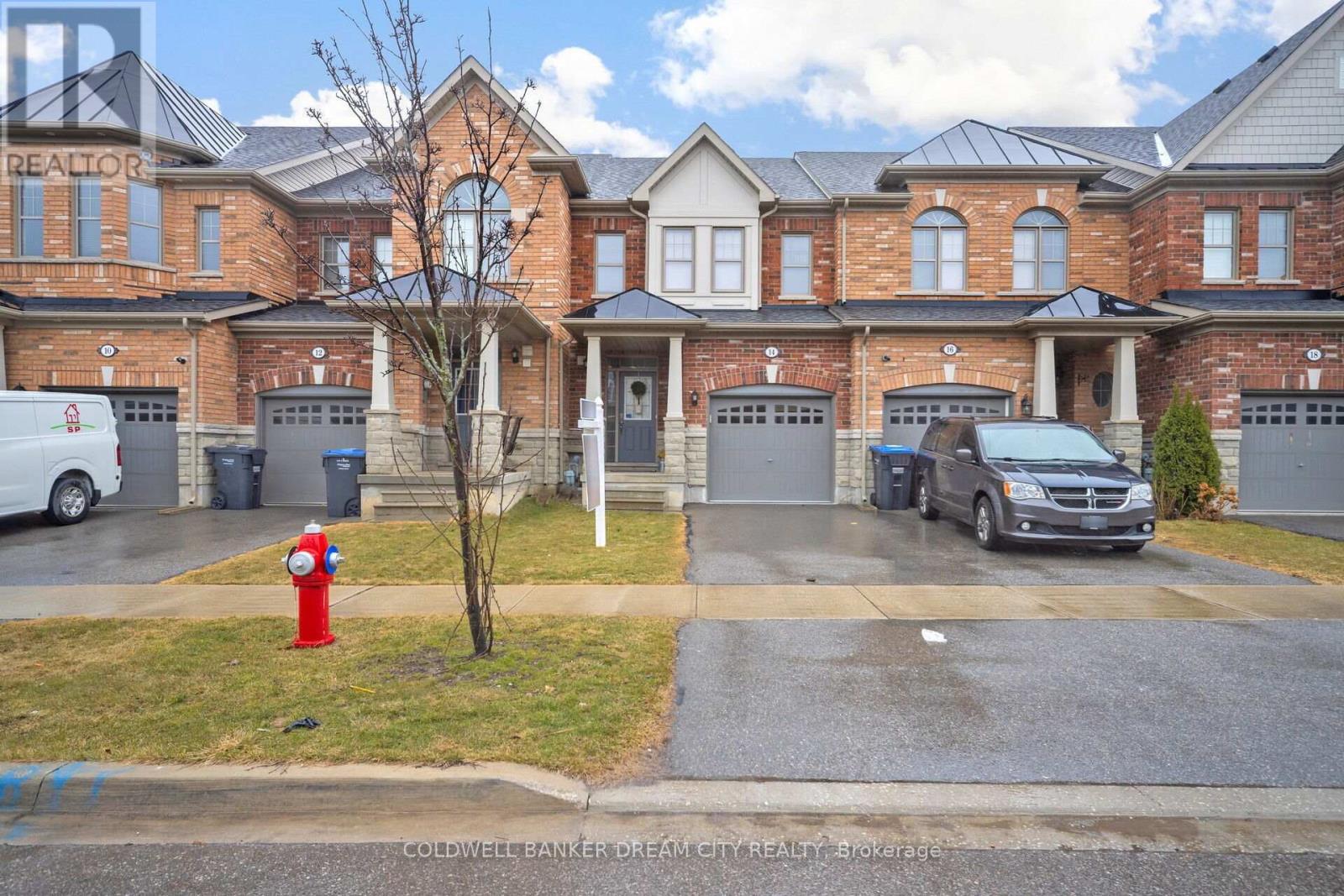 14 IVOR CRESCENT, Brampton, Ontario