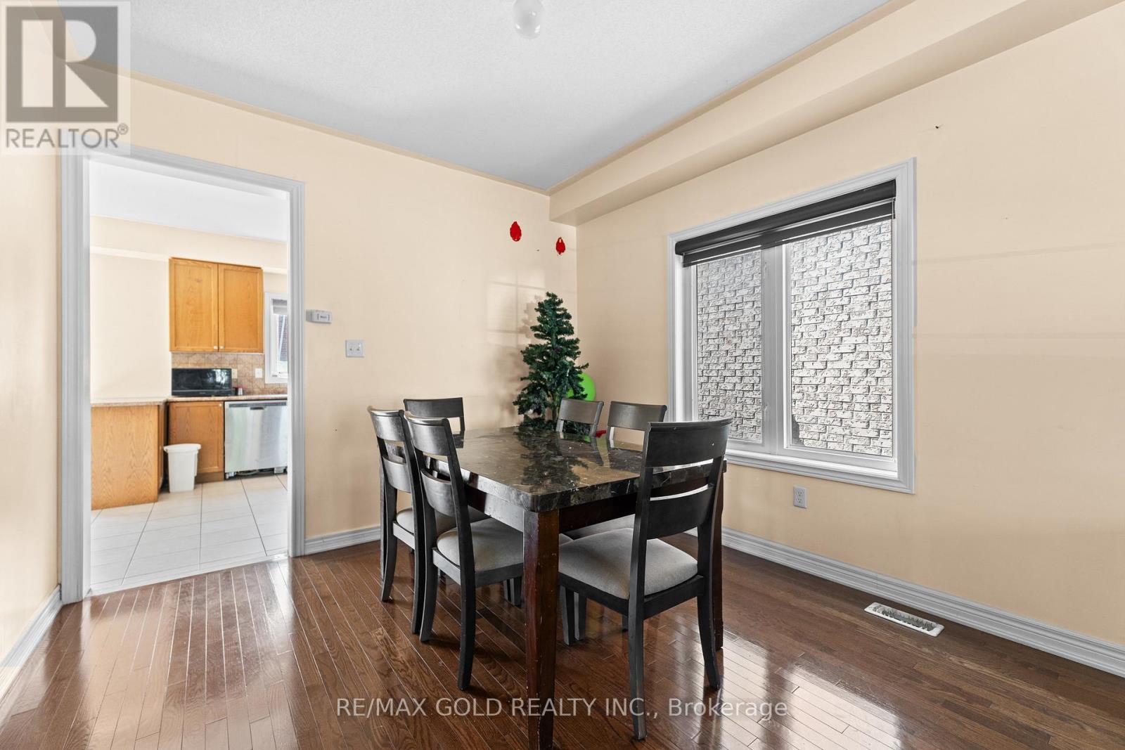 13 Footbridge Crescent, Brampton (Sandringham-Wellington), Ontario  L6R 0K5 - Photo 15 - W12220468