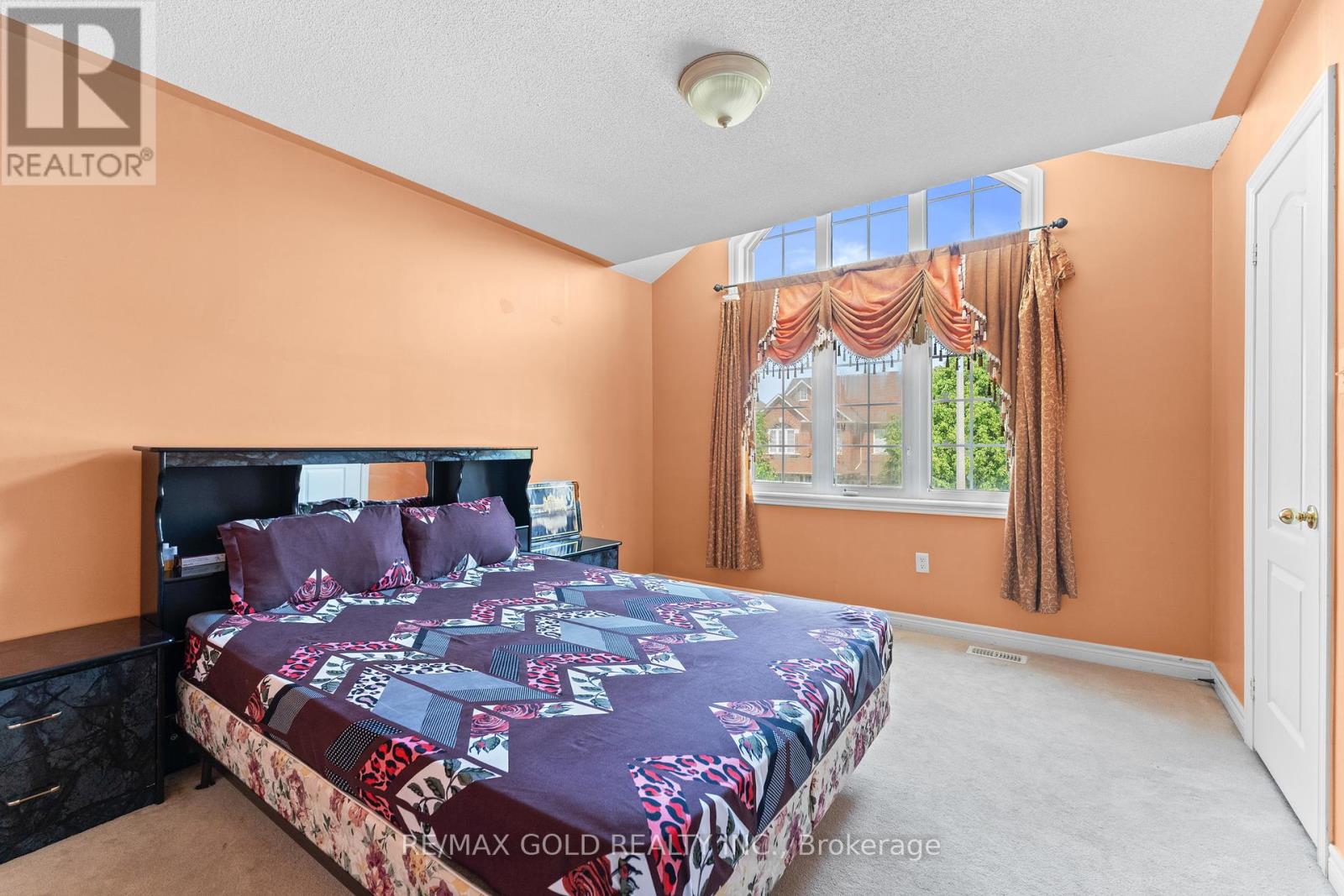 13 Footbridge Crescent, Brampton (Sandringham-Wellington), Ontario  L6R 0K5 - Photo 24 - W12220468