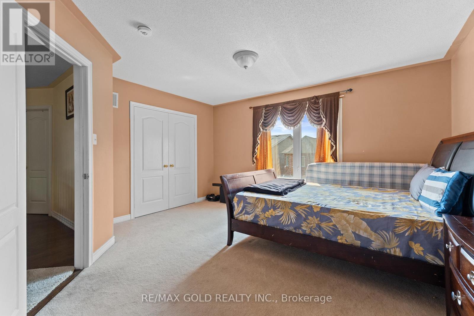 13 Footbridge Crescent, Brampton (Sandringham-Wellington), Ontario  L6R 0K5 - Photo 28 - W12220468