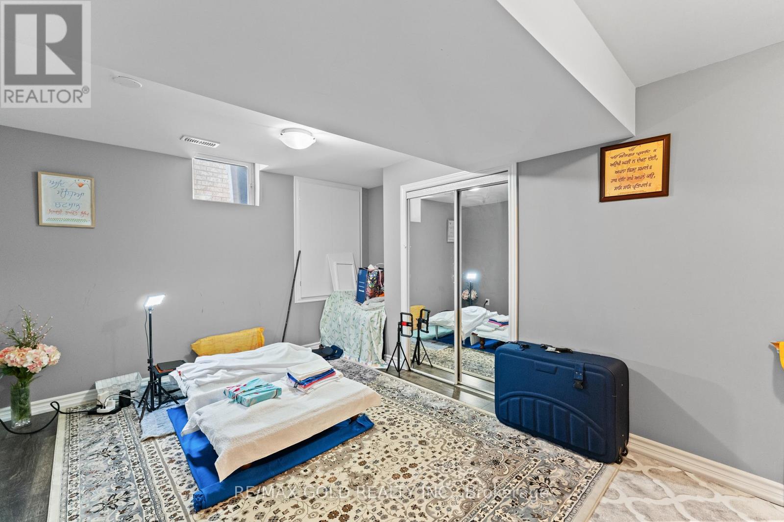 13 Footbridge Crescent, Brampton (Sandringham-Wellington), Ontario  L6R 0K5 - Photo 35 - W12220468