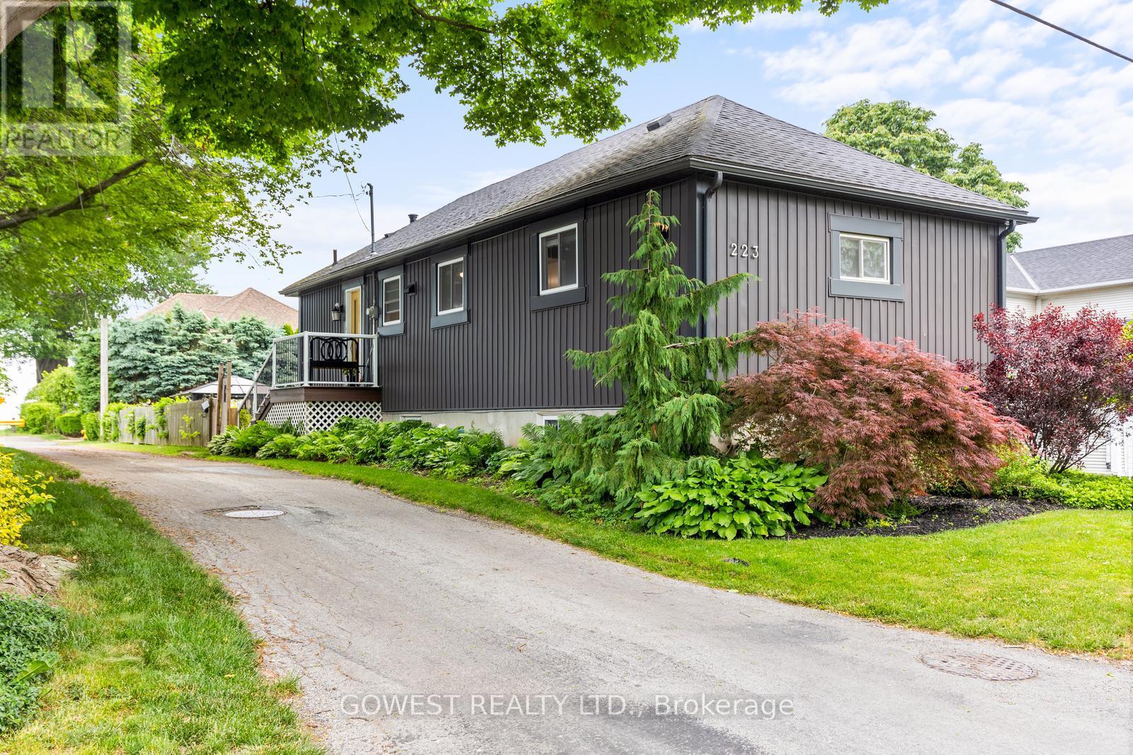 Property at 223 LAKE STREET image 2