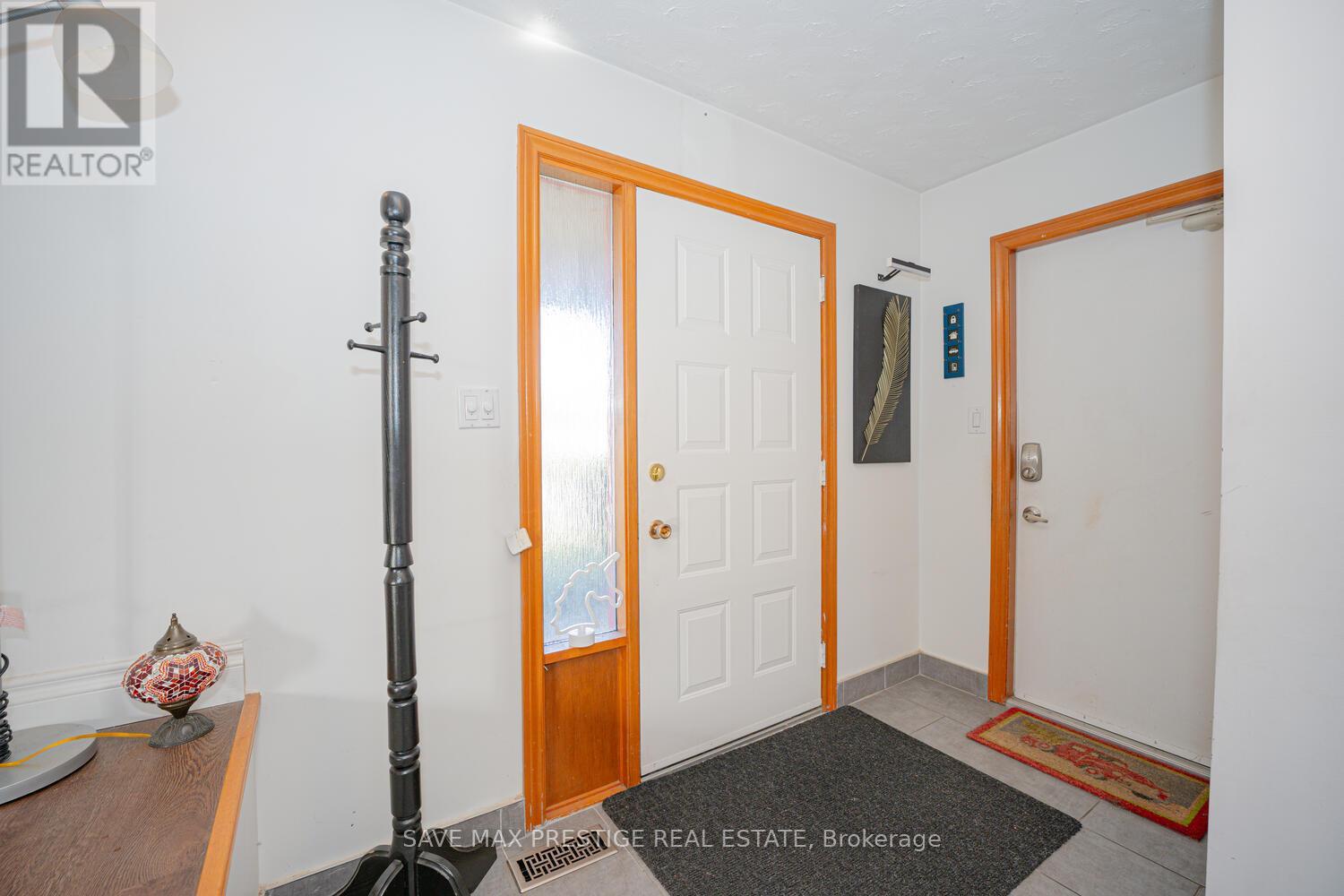 Property at 84 WIMBLETON CRESCENT image 5