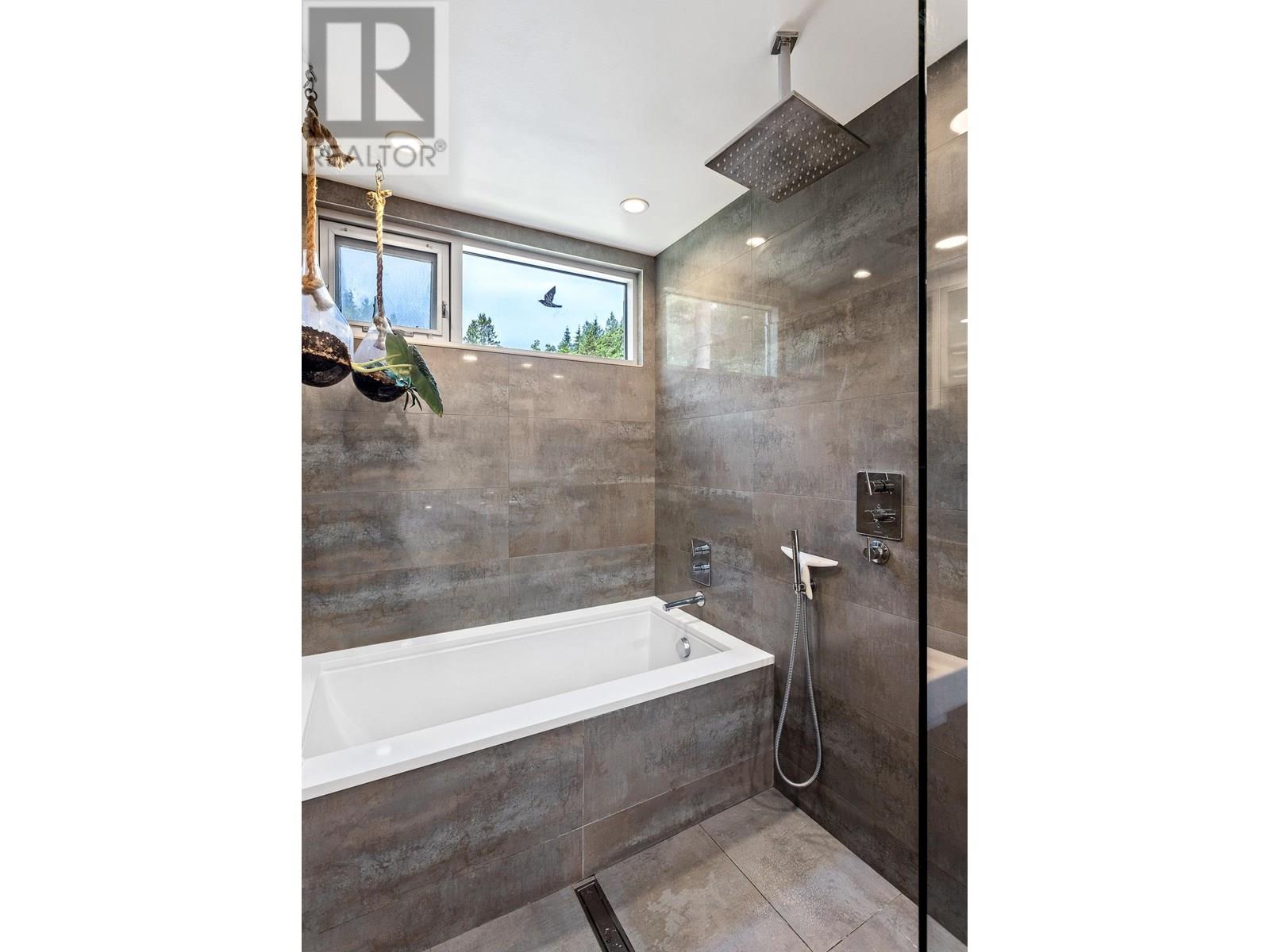 4527 Strathcona Road, North Vancouver, British Columbia  V7G 1G7 - Photo 33 - R3014831
