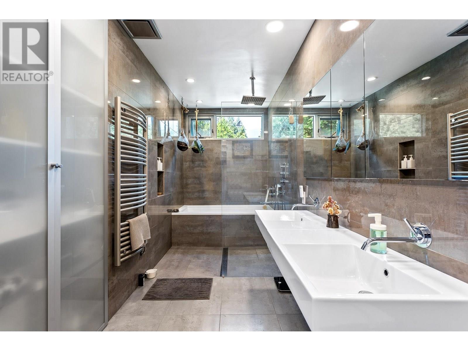4527 Strathcona Road, North Vancouver, British Columbia  V7G 1G7 - Photo 32 - R3014831