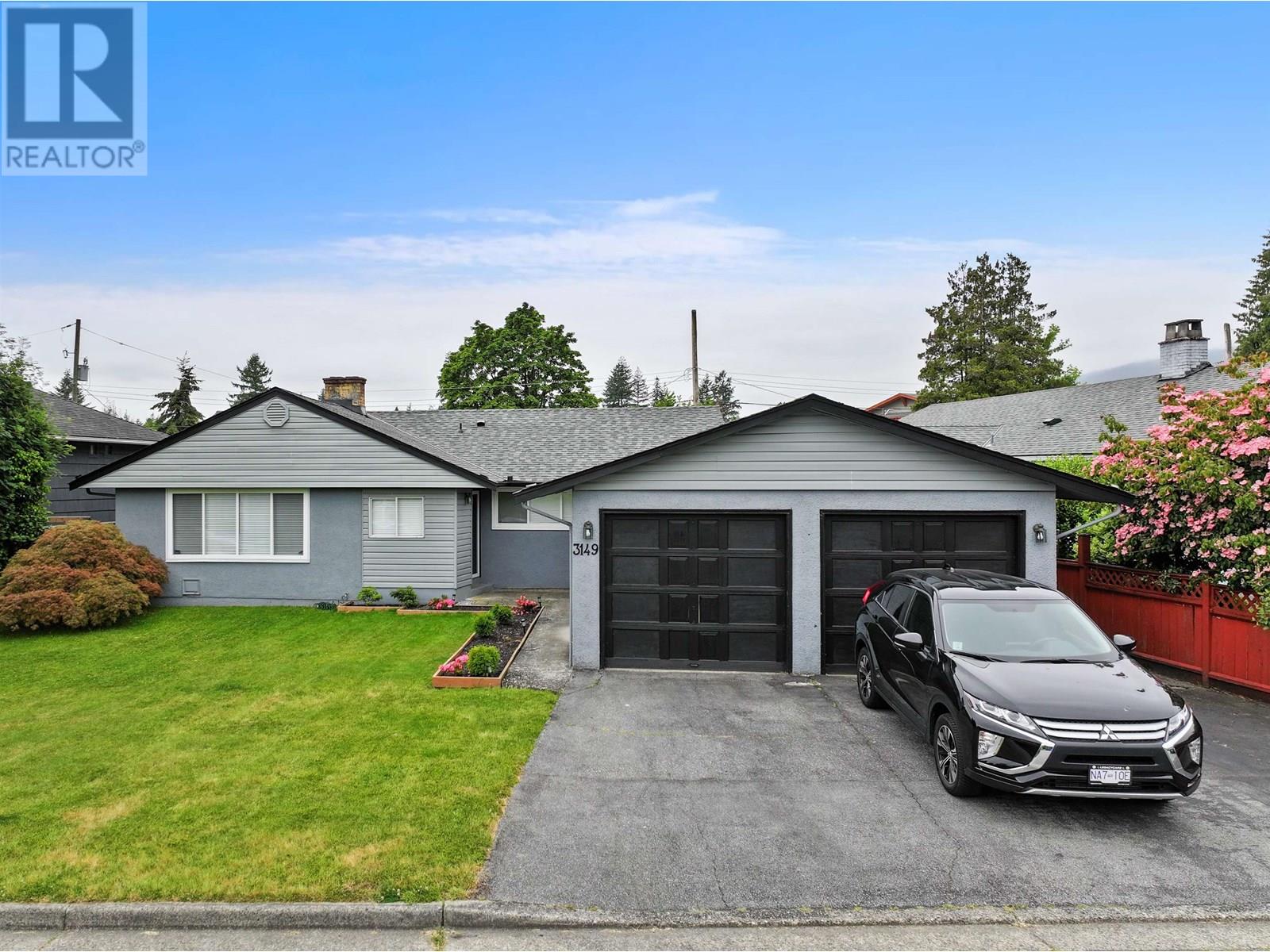 3149 BEVERLEY CRESCENT, North Vancouver, British Columbia